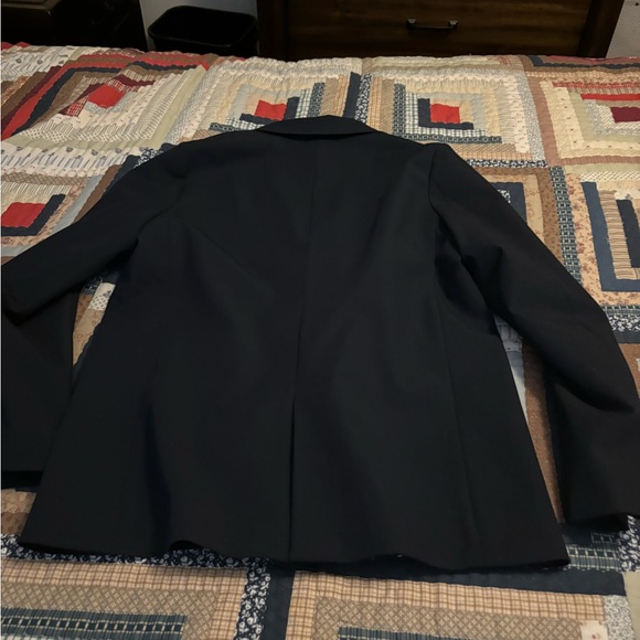 Blazer - Picture 3 of 5